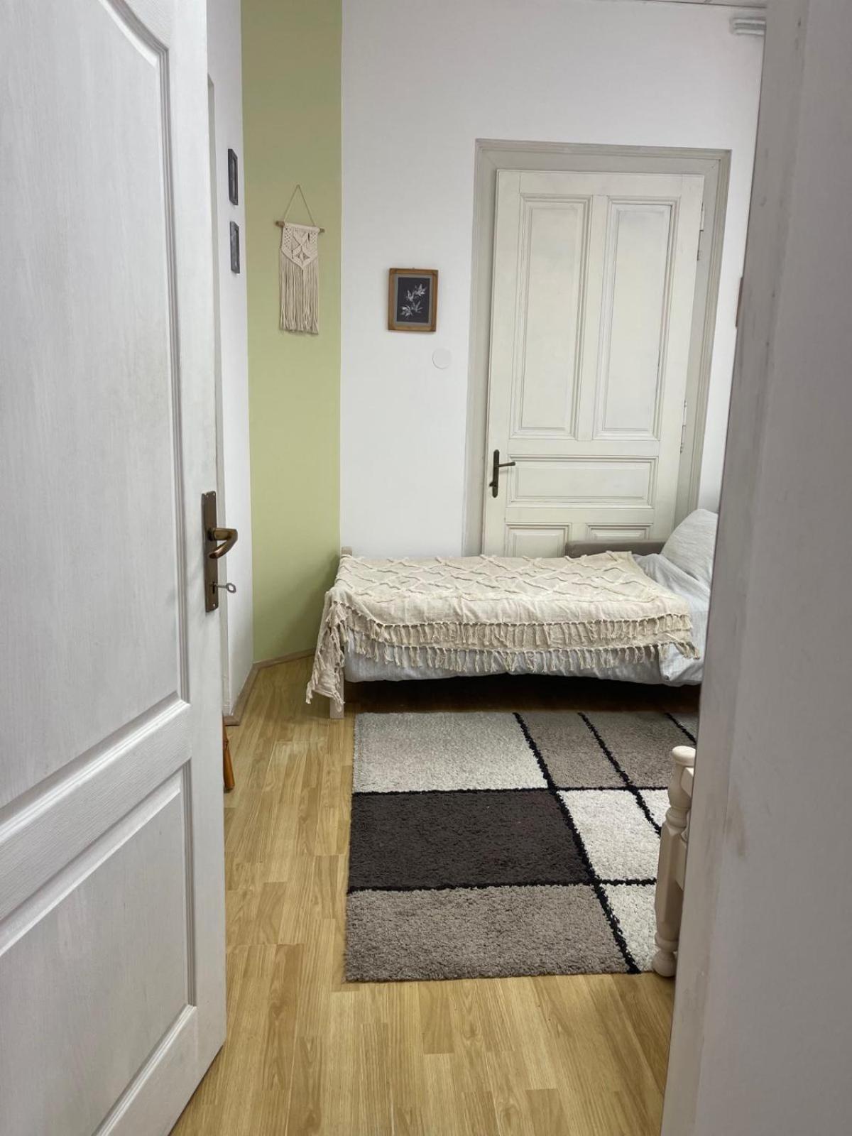 Lennon Apartman Vinkovce Kültér fotó