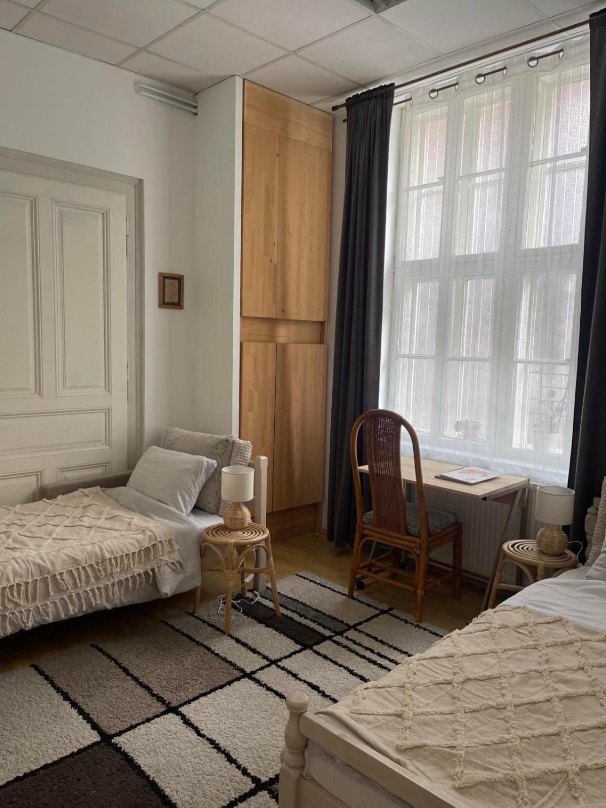 Lennon Apartman Vinkovce Kültér fotó